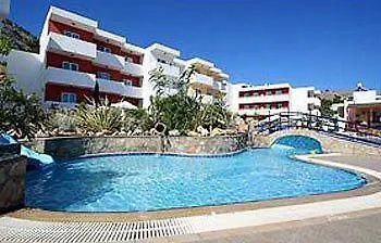 Stella Aparthotel 3*